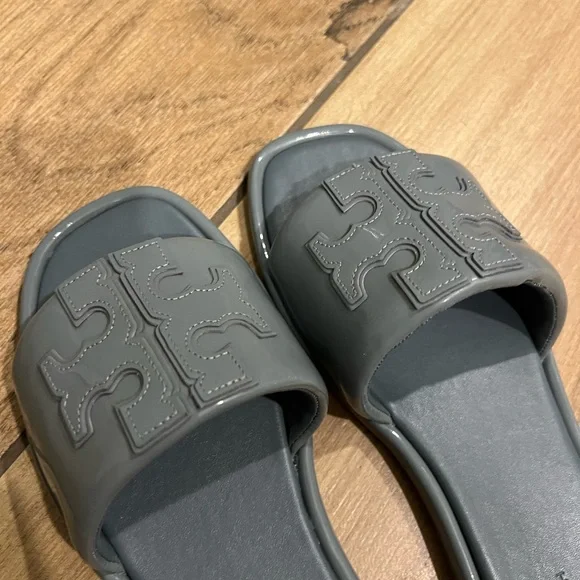 Tory Burch Slide Sandals - Picture 2 of 6